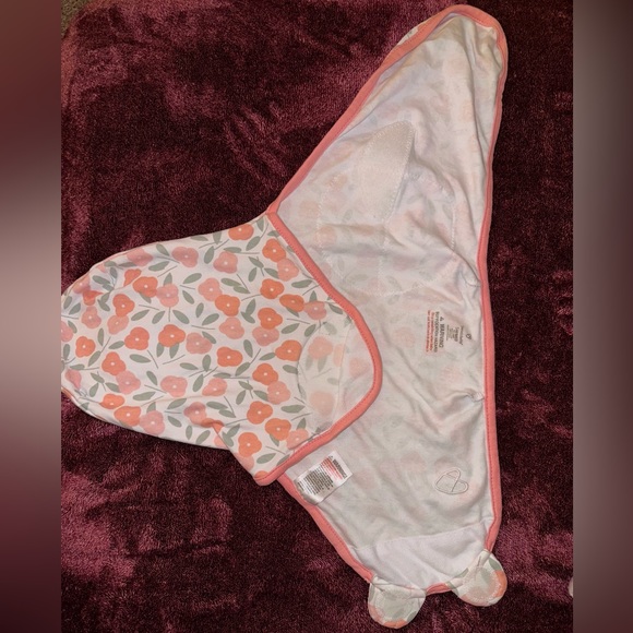 Flower Swaddle Me Swaddler - Picture 7 of 12